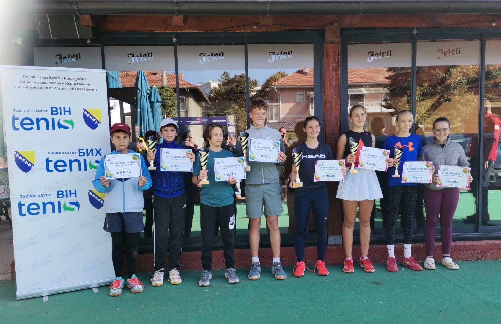 Najboljih osam juniora i juniorki BH Tenis Mastersa 2026 do 14 godina sa peharima i diplomama u TK Doboj